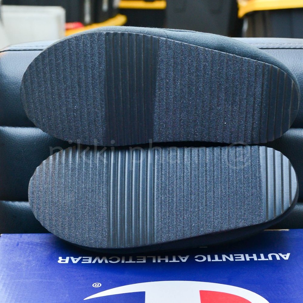 Champion, Unisex University Lounge Comfort Slippers (Choose  Size) - Picture 8 of 8